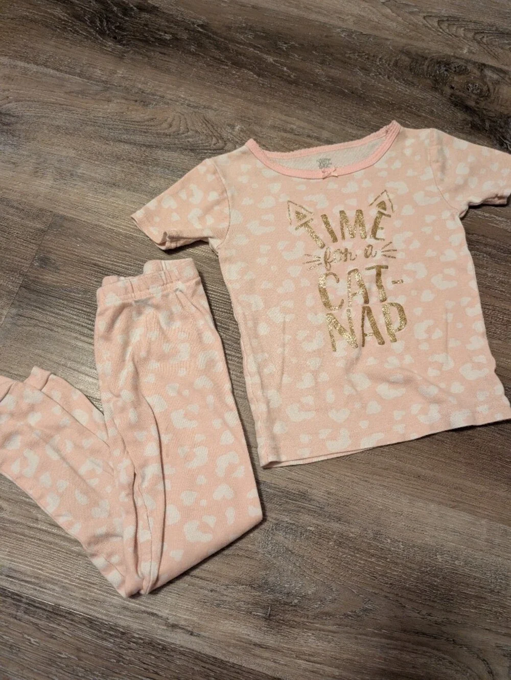 Girls Pink Heart-Pattern Pajama Set with Gold 'Cat Nap' Graphic